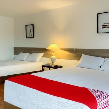 Hotel Penticton Granada Inn 외부 사진